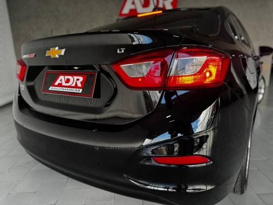 CHEVROLET CRUZE 1.4 TURBO LT 16V FLEX 4P AUTOMÁTICO CHEVROLET CRUZE 1.4 TURBO LT 16V FLEX 4P AUTOMÁTICO